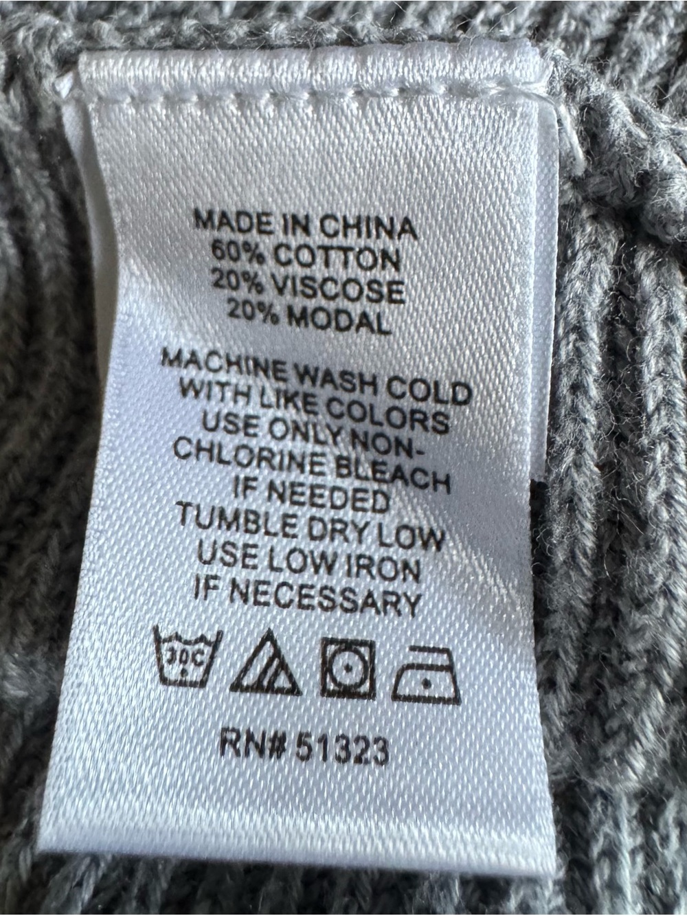 STATE Light Gray V-Neck Ribbed Knit Pullover - Picture 4 of 4